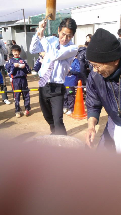芦屋のサッカークラブの餅つき大会に参加。