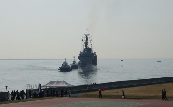 練習艦隊入港